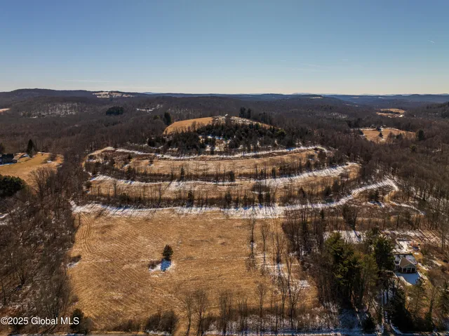 $750,000 | 408 State Route 199, Milan, NY 12571