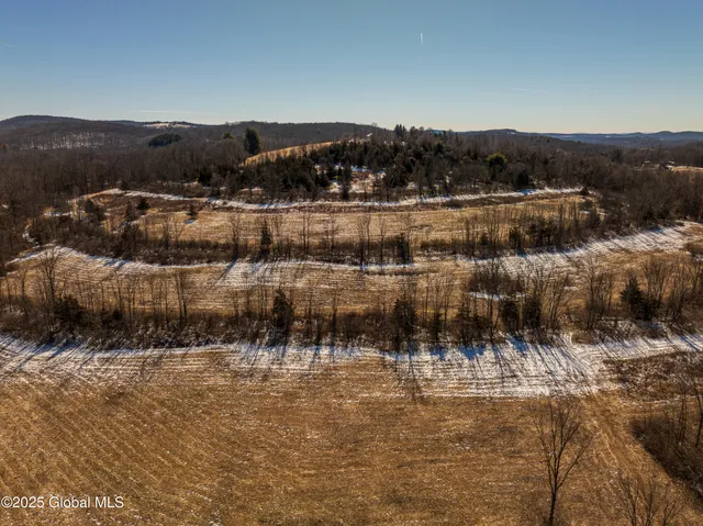 $750,000 | 408 State Route 199, Milan, NY 12571