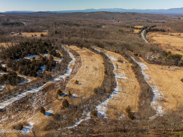 $750,000 | 408 State Route 199, Milan, NY 12571