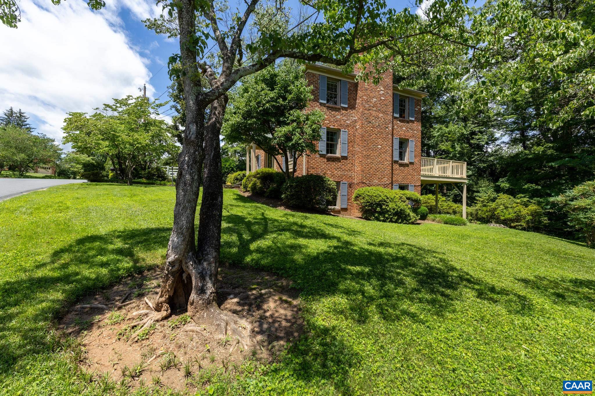 2402 Bennington Road Charlottesville, VA 22901 - Photo 15 of 74 Gallery Image 15