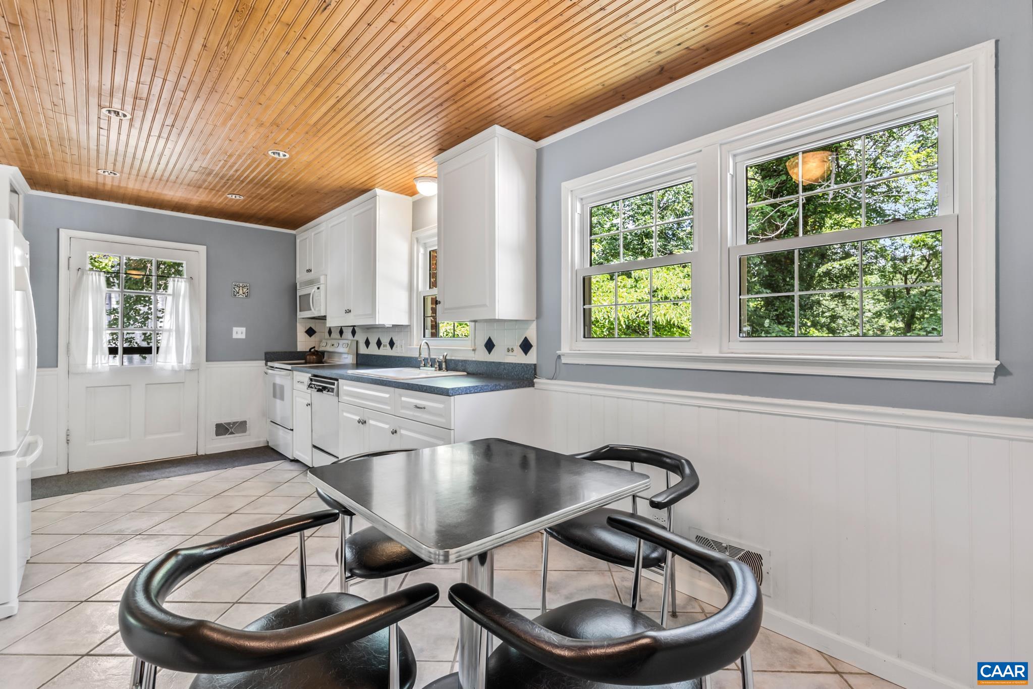 2402 Bennington Road Charlottesville, VA 22901 - Photo 33 of 74 Gallery Image 33