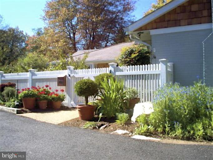 7216 Churchill Road McLean, VA 22101 - Photo 3 of 26 Exterior #3
