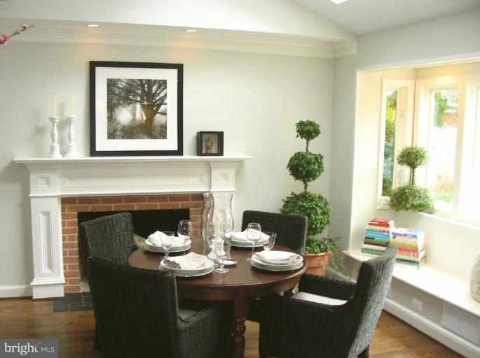 7216 Churchill Road McLean, VA 22101 - Photo 9 of 26 Breakfast Area