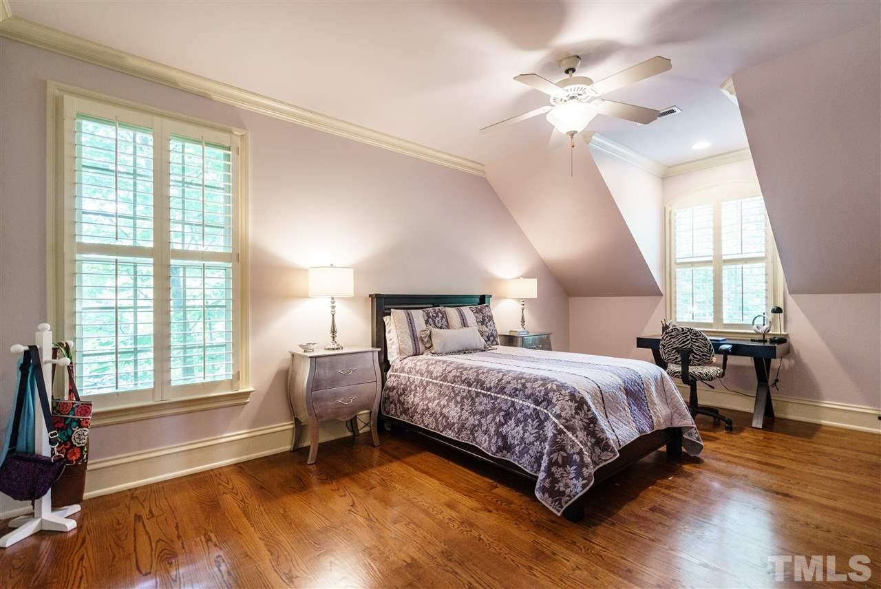 315 Calvin Road Raleigh, NC 27605 - Photo 11 of 25 Gallery Image 11