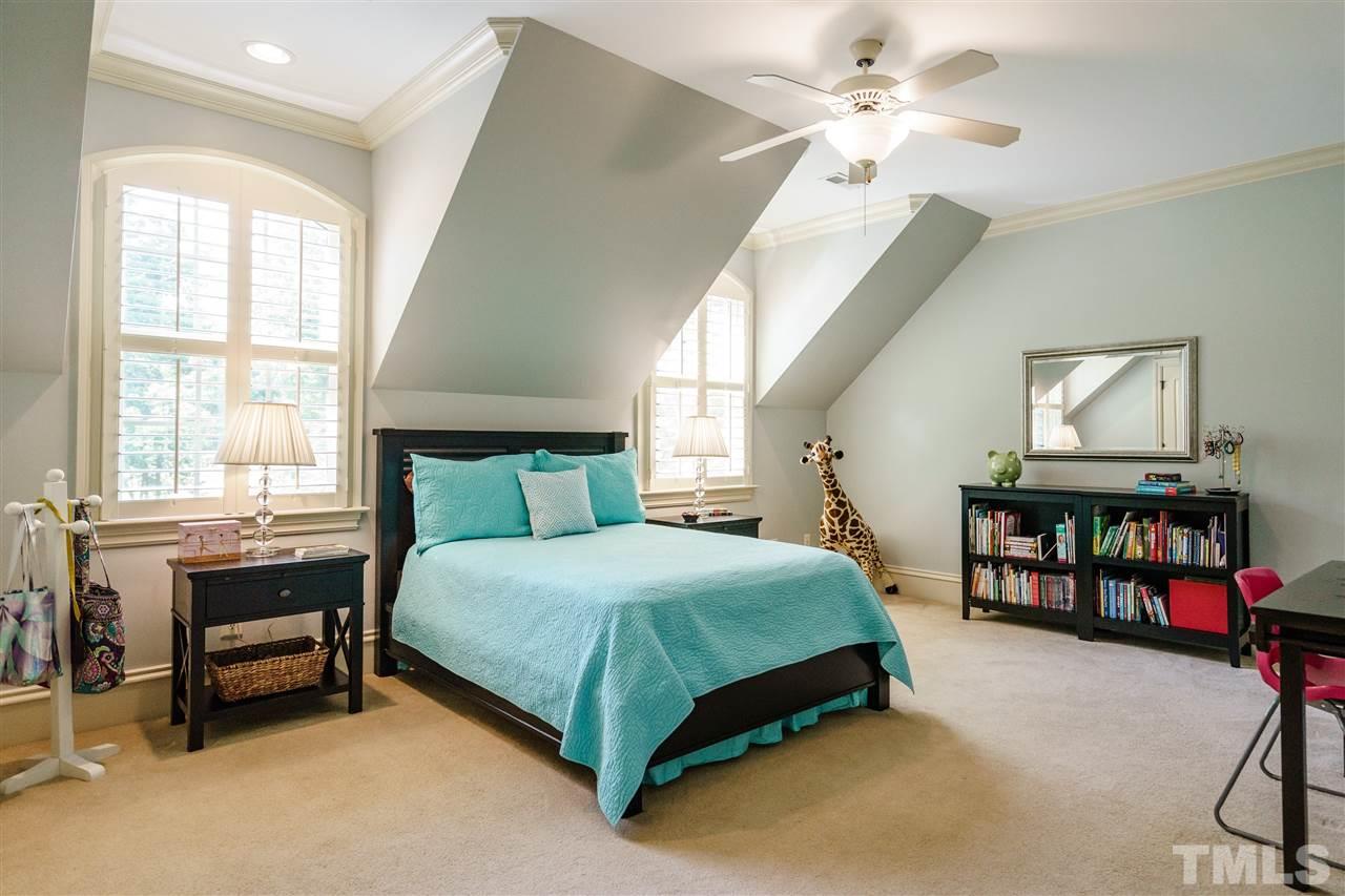 315 Calvin Road Raleigh, NC 27605 - Photo 13 of 25 Gallery Image 13