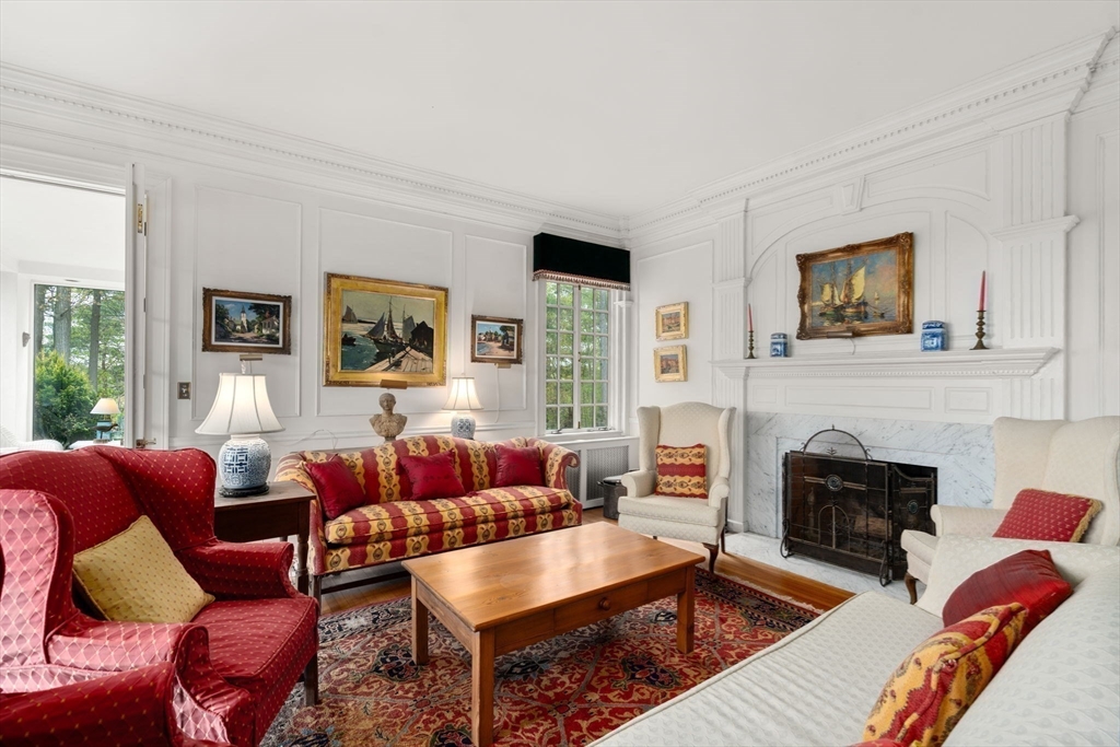 73 Forest Street Manchester, MA 01944 - Photo 10 of 41