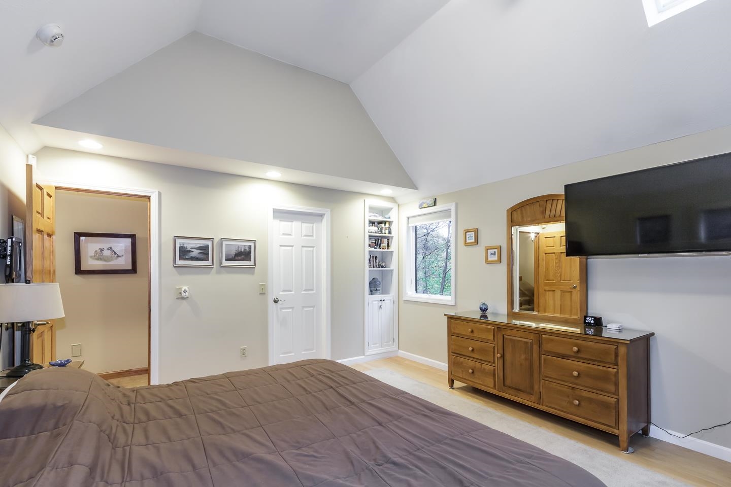 137 Mansion Road Dunbarton, NH 03046 - Photo 21 of 40 Gallery Image 21