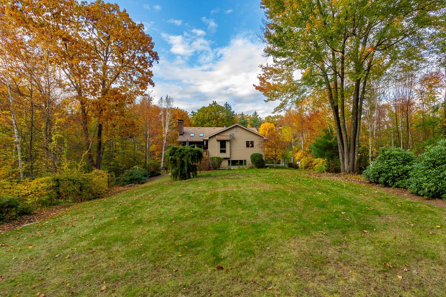 137 Mansion Road Dunbarton, NH 03046 - Photo 33 of 40 Gallery Image 33