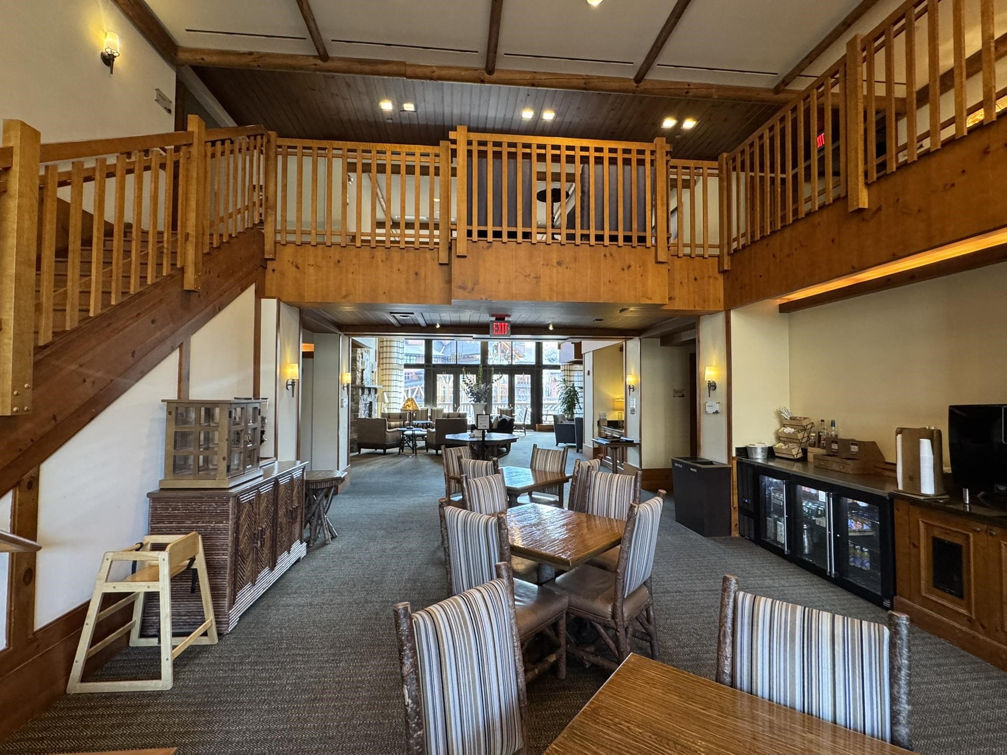 7412 Mountain Road, Unit 402 386 Stowe, VT 05672 - Photo 25 of 38