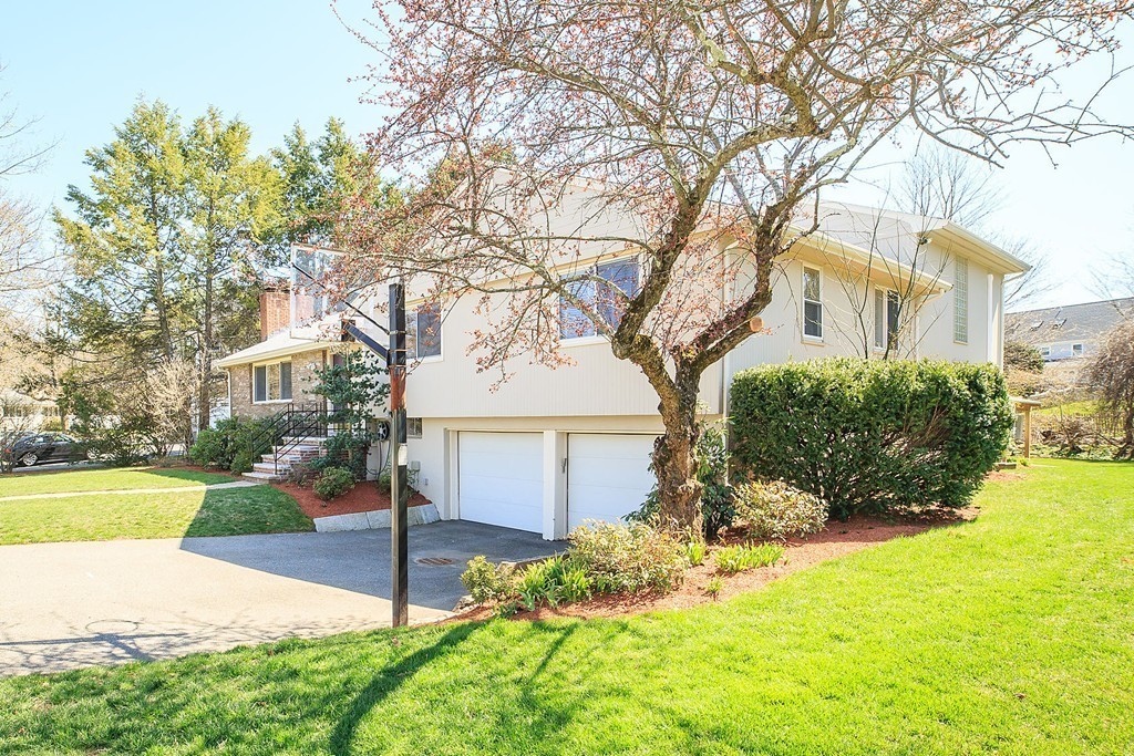 89 Redwood Road Newton, MA 02459 - Photo 23 of 28 Gallery Image 23