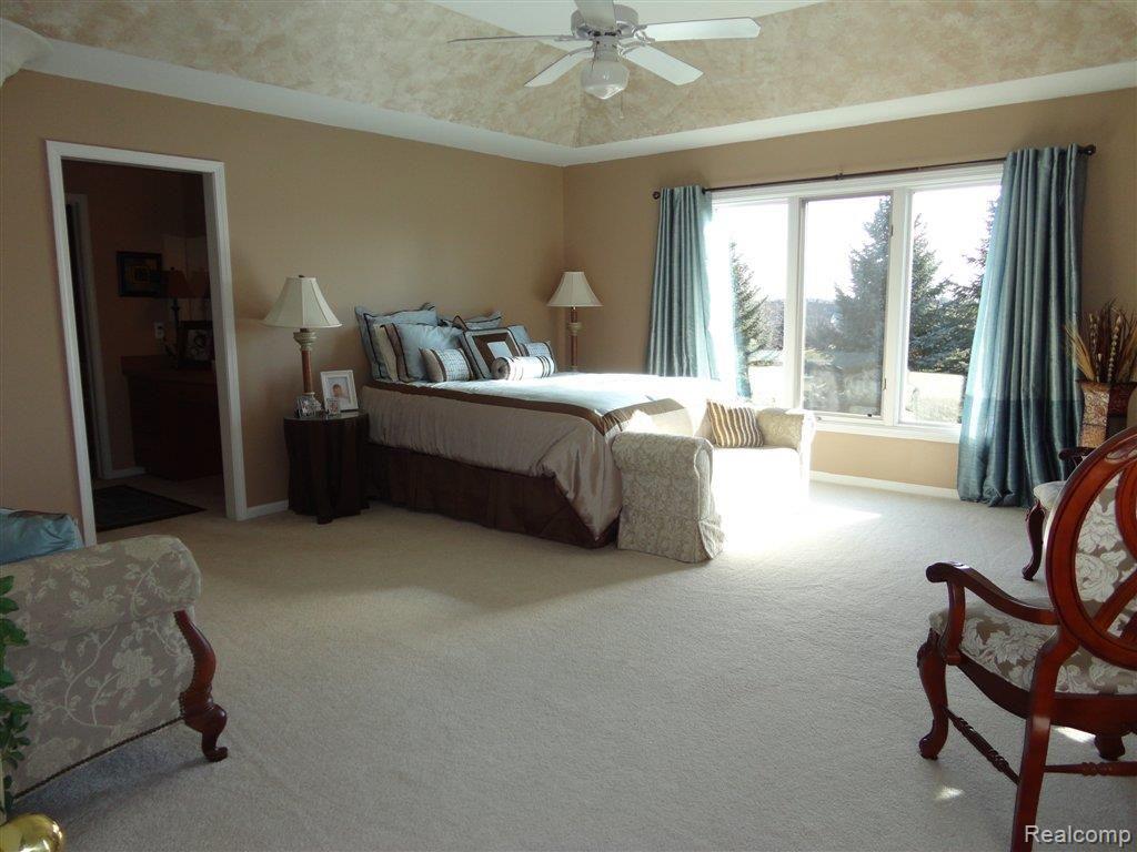 1397 Tulberry Circle Rochester, MI 48306 - Photo 10 of 25 DSC00210.JPG