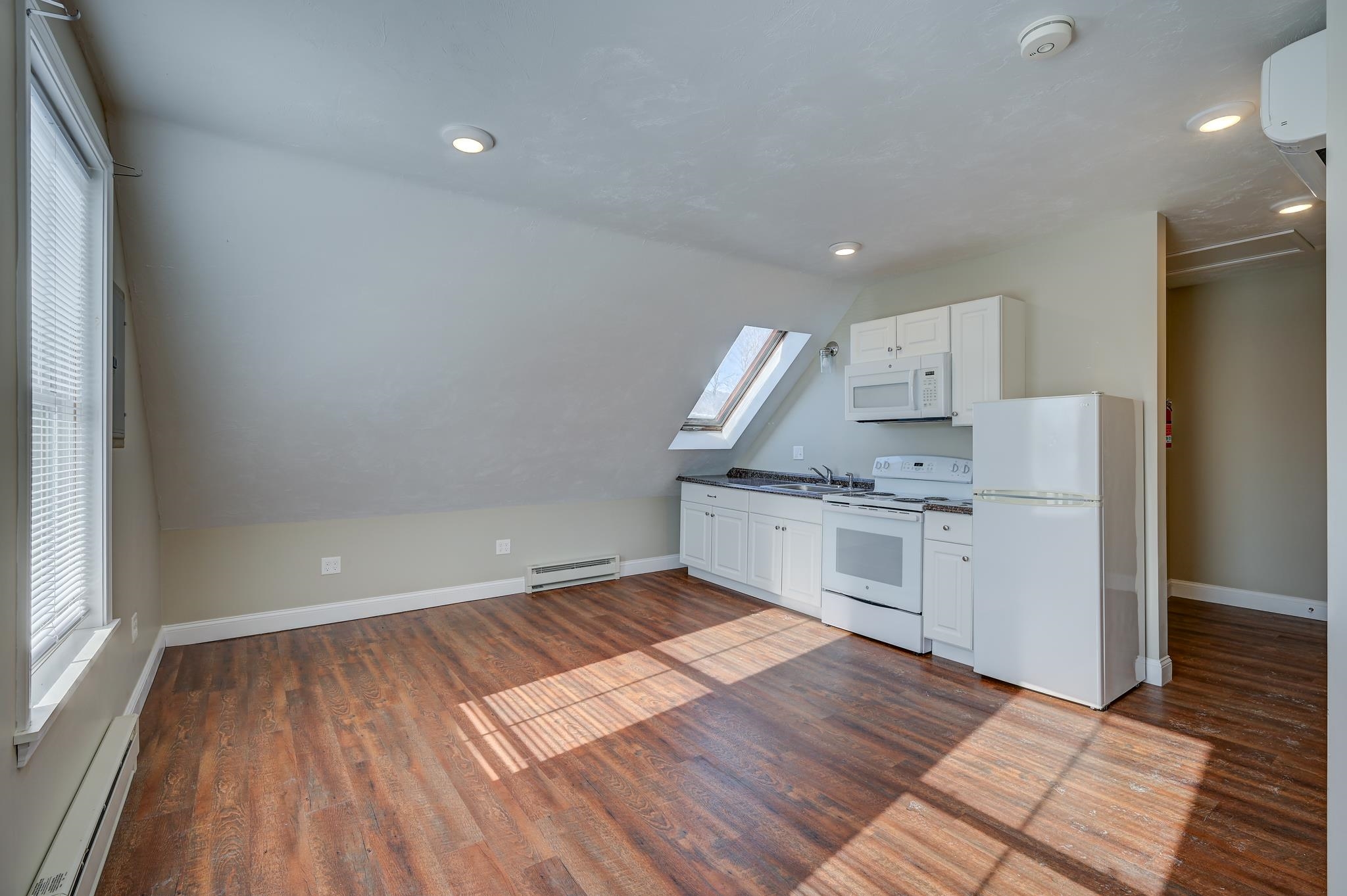 76 Main Street Conway, NH 03818 - Photo 14 of 41