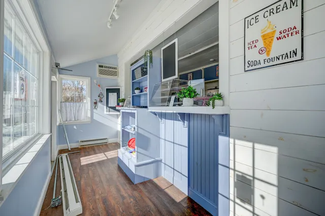 $299,000 | 76 Main Street, Conway, NH 03818