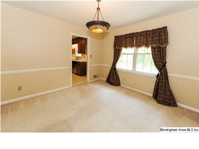 433 Ferncliff Drive Birmingham, AL 35213 - Photo 9 of 32