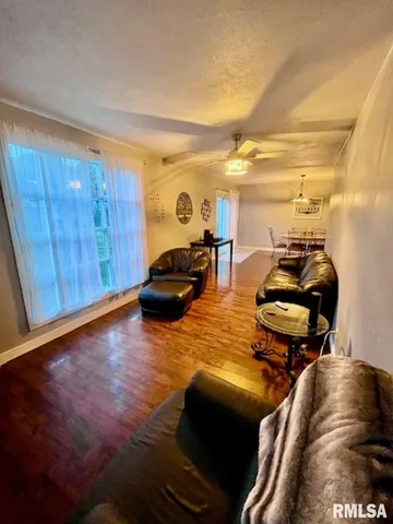 $175,000 | 909 Eldridge Street, Washington, IL 61571