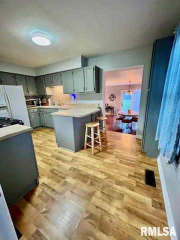 $175,000 | 909 Eldridge Street, Washington, IL 61571