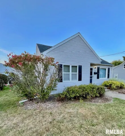 $175,000 | 909 Eldridge Street, Washington, IL 61571