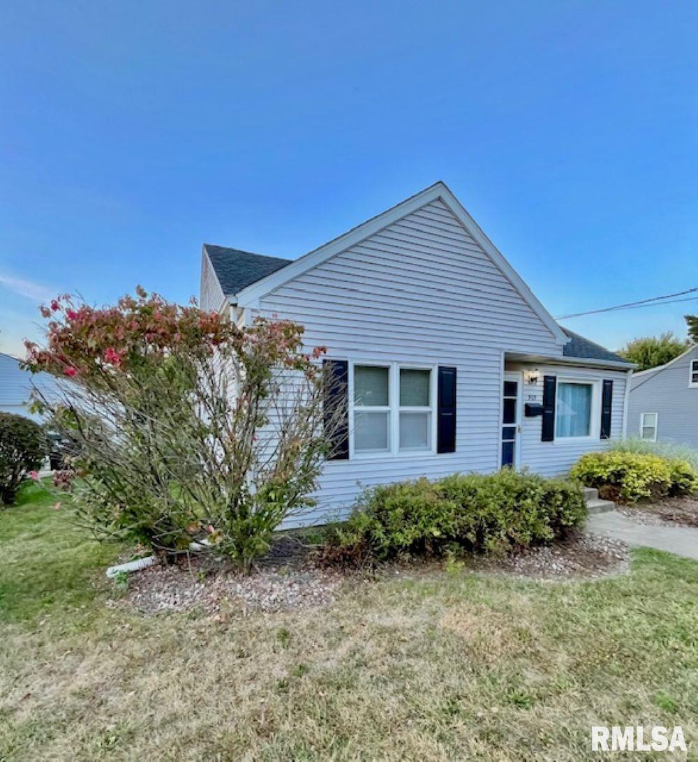 909 Eldridge Street Washington, IL 61571 - Photo 8 of 35