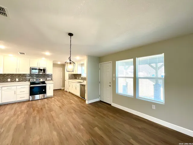 $1,799 | 255 Dolores Avenue, San Antonio, TX 78228