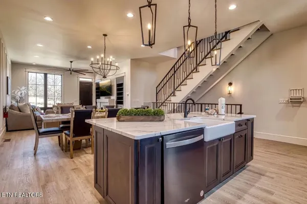 $599,900 | 208 Granite Drive, Sevierville, TN 37876