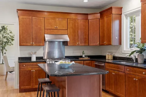$1,598,000 | 9 Meeting House Circle, Bedford, MA 01730