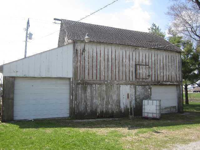 3183 East 1760 North Road Sheldon, IL 60966 - Photo 15 of 15 a view of a backyard