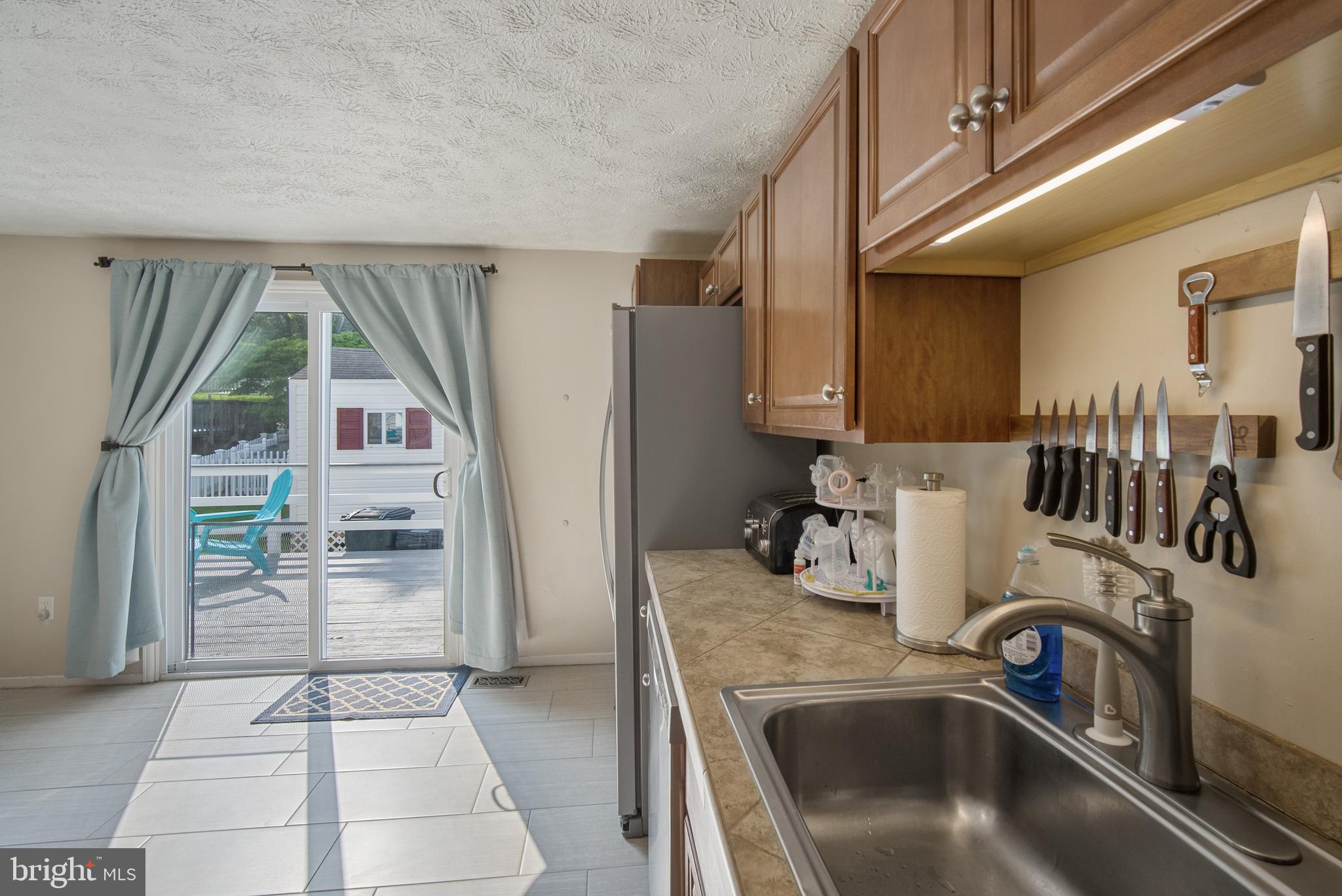 1101 Valen Road Westminster, MD 21157 - Photo 16 of 40 Kitchen