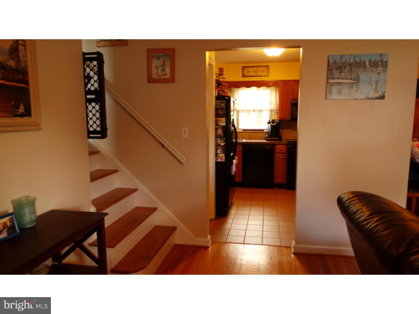 3028 Shakespeare Road Bethlehem, PA 18017 - Photo 2 of 25 Gallery Image 2