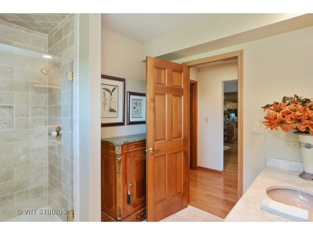 429 Macbain Way Inverness, IL 60010 - Photo 11 of 25