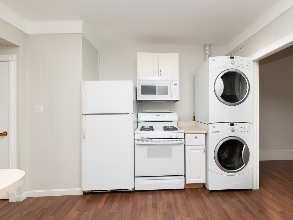 289 Meridian Street, Unit 2 Boston, MA 02128 - Photo 7 of 16 a utility room with dryer and washer