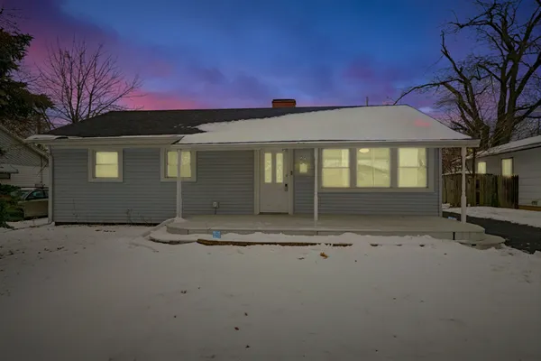 $215,000 | 26 Normandy Drive East, Chicago Heights, IL 60411