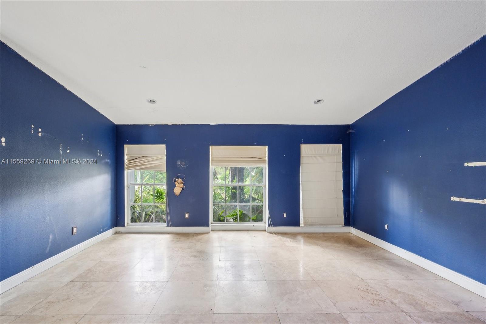 10240 Southwest 124th Street Miami, FL 33176 - Photo 29 of 81 a view of an empty room with windows
