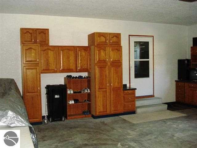 4295 East Wing Road Mount Pleasant, MI 48858 - Photo 47 of 52 1745461-46.JPG