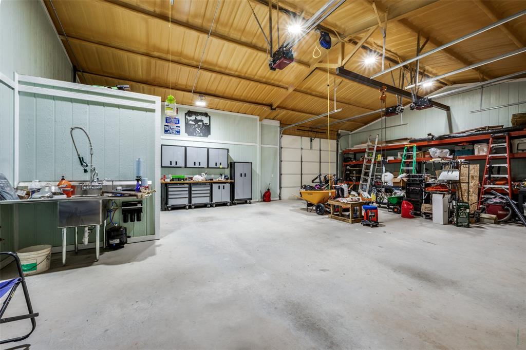 250 Belcher Road Bowie, TX 76230 - Photo 30 of 38 Insulated shop