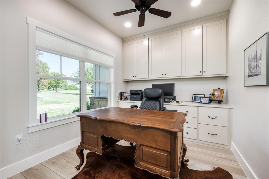 250 Belcher Road Bowie, TX 76230 - Photo 7 of 38