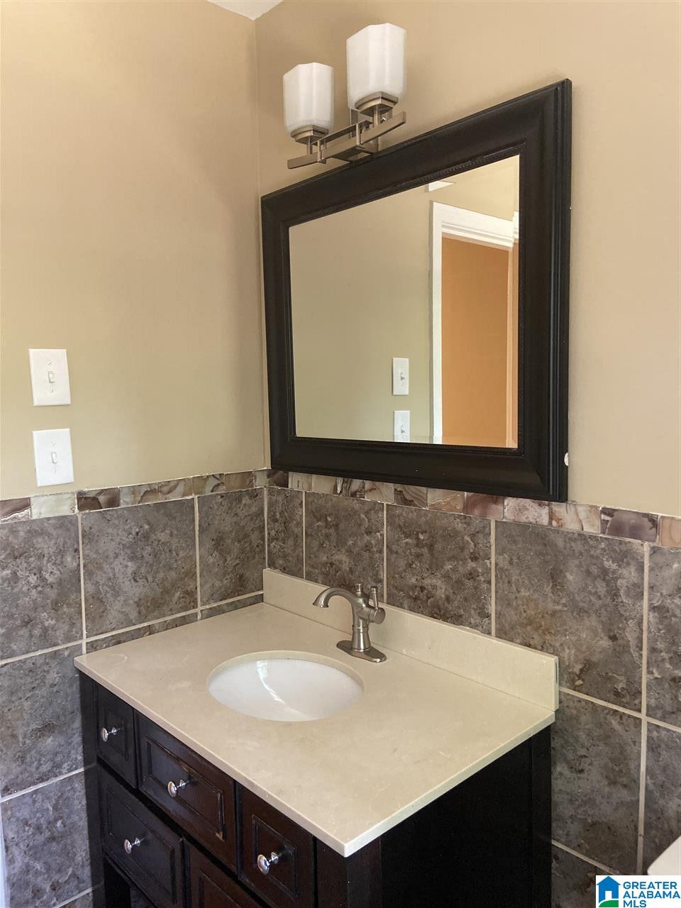 448 Raleigh Avenue Birmingham, AL 35209 - Photo 23 of 36