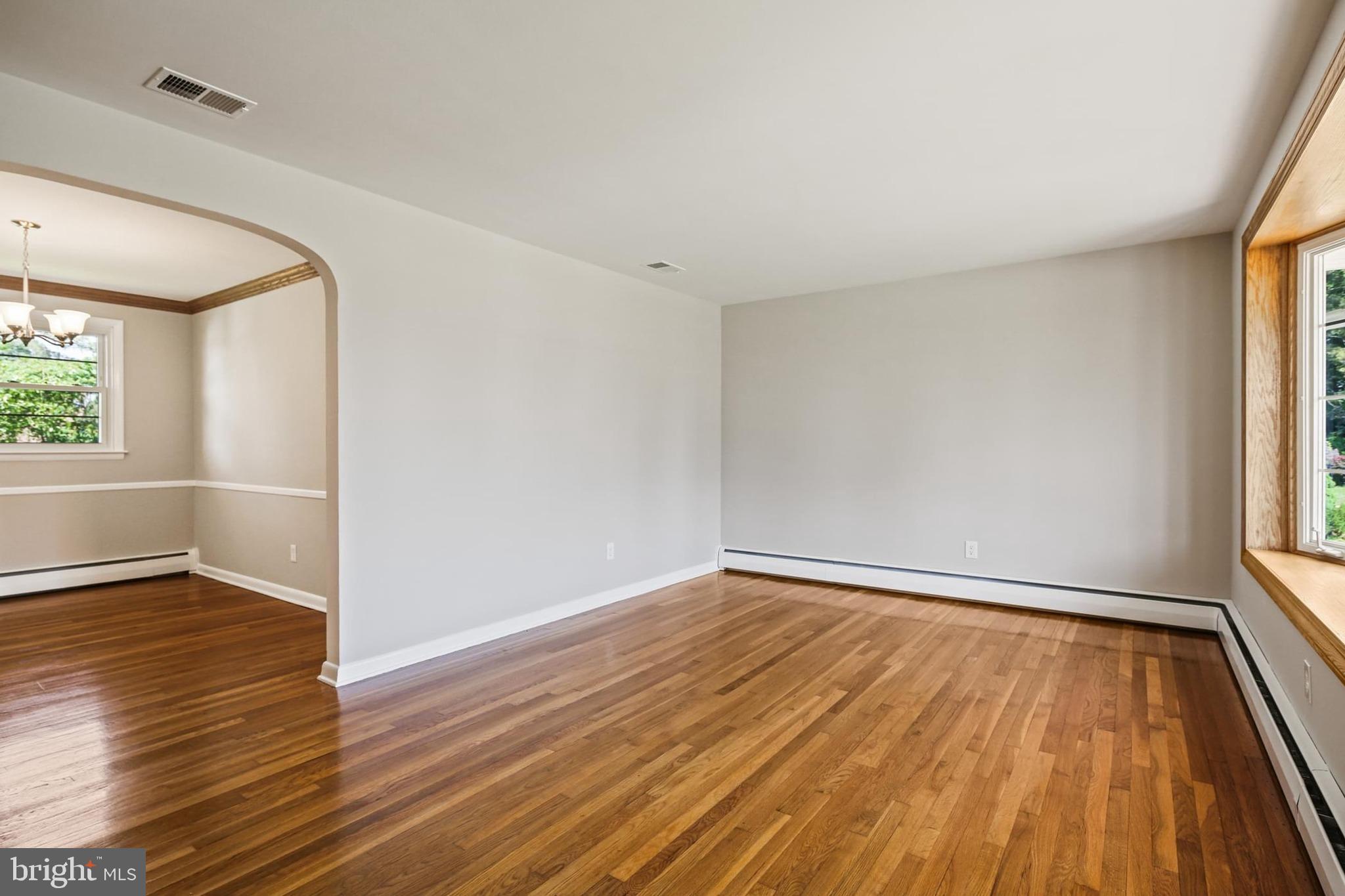 8814 Alnwick Road Baltimore, MD 21234 - Photo 3 of 31 Gallery Image 3