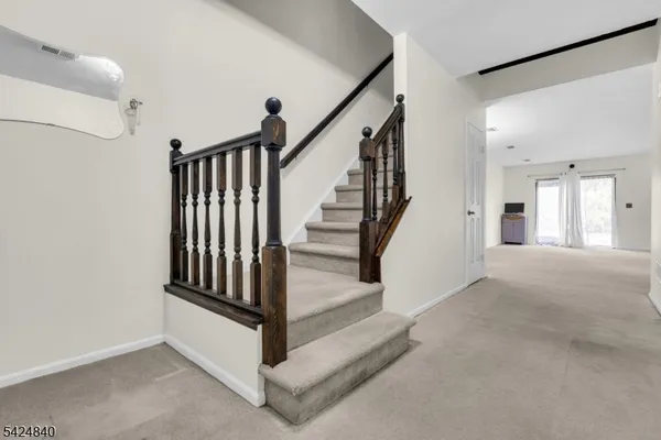 $429,000 | 11 Cindy Court, Lebanon, NJ 08833