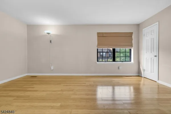 $429,000 | 11 Cindy Court, Lebanon, NJ 08833