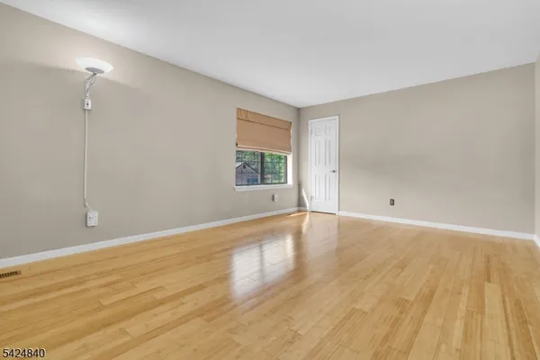 $429,000 | 11 Cindy Court, Lebanon, NJ 08833