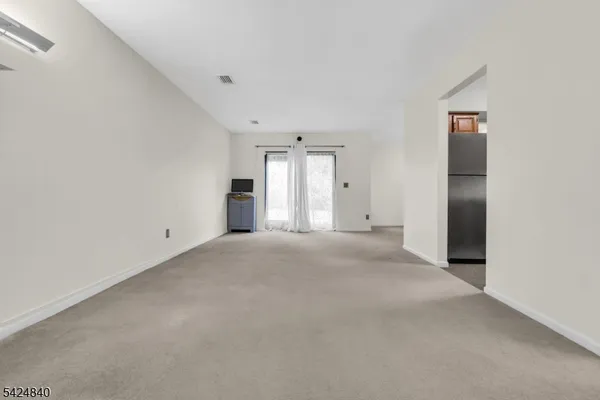 $429,000 | 11 Cindy Court, Lebanon, NJ 08833