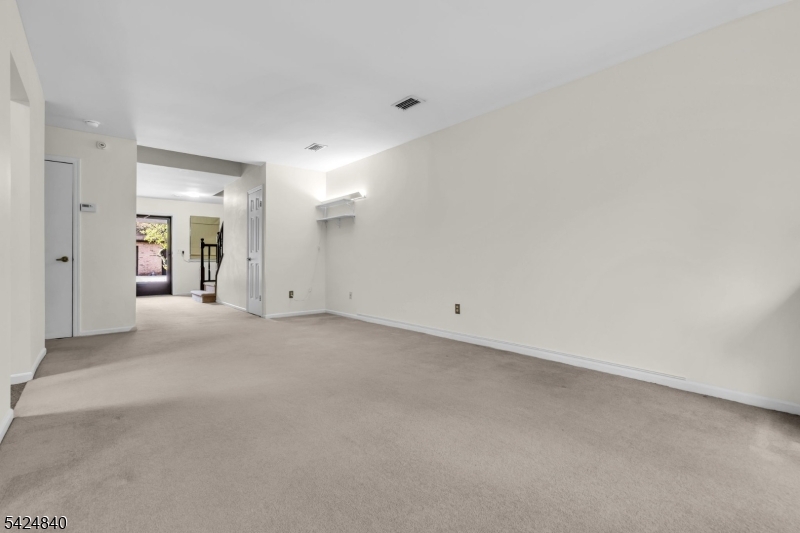 11 Cindy Court Lebanon, NJ 08833 - Photo 6 of 50