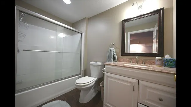 $300,000 | 619 North Walnut Street, Olathe, KS 66061