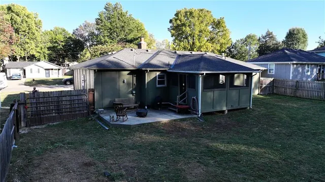 $300,000 | 619 North Walnut Street, Olathe, KS 66061