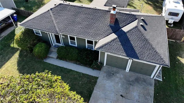 $300,000 | 619 North Walnut Street, Olathe, KS 66061