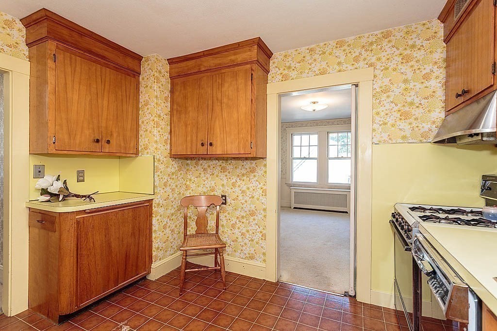 3 Chesterford Road Winchester, MA 01890 - Photo 13 of 30 Gallery Image 13