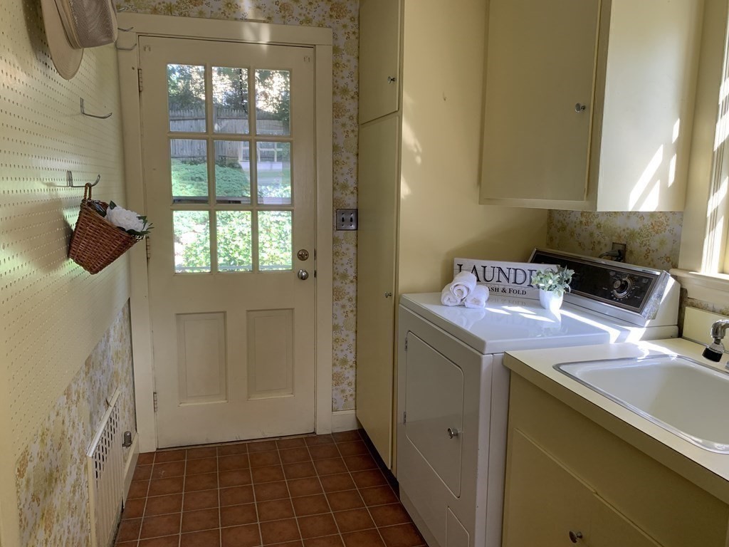 3 Chesterford Road Winchester, MA 01890 - Photo 23 of 30 Gallery Image 23