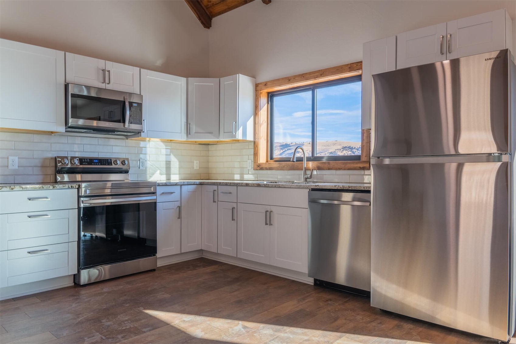 2182 Redhill Road Fairplay, CO 80440 - Photo 6 of 20 Kitchen with stainless steel appliances standard