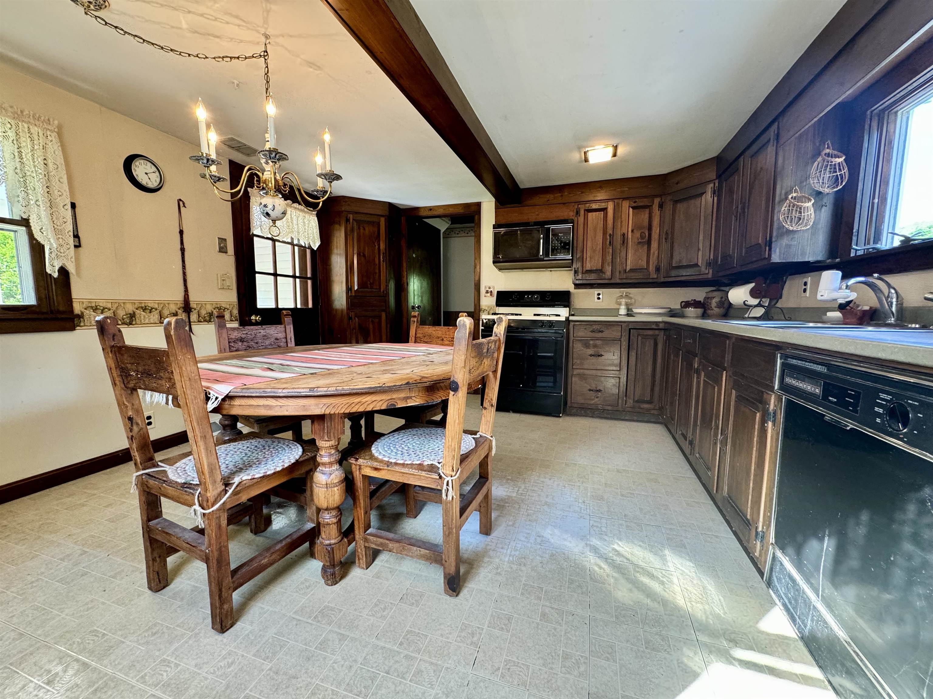 3862 Middlebrook Road West Fairlee, VT 05045 - Photo 13 of 19