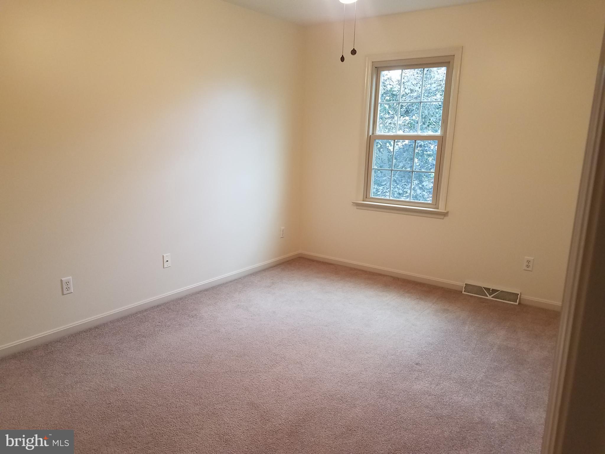 134 Laurie Lane Lititz, PA 17543 - Photo 34 of 37 Gallery Image 34